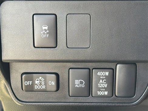 Used 2023 Toyota Tacoma TRD Off-Road image 23