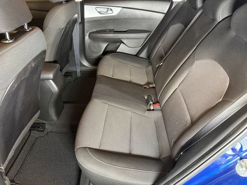 Used 2023 Kia Forte LXS w/ LXS Technology Package FWD image 21