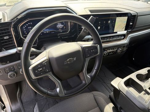 Used 2023 Chevrolet Silverado 1500 RST w/ Z71 Off-Road Package AWD/4WD image 18