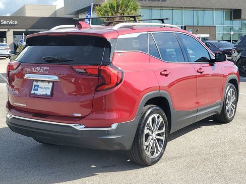 Used 2020 GMC Terrain SLT w/ Preferred Package image 4