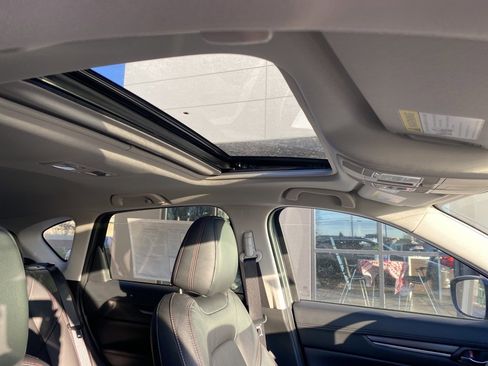 New 2025 MAZDA CX-5 Carbon Edition image 10