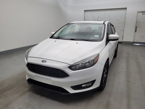 Used 2018 Ford Focus SEL w/ Cold Weather Package FWD image 15