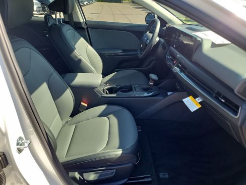 New 2026 Kia K4 EX FWD image 7
