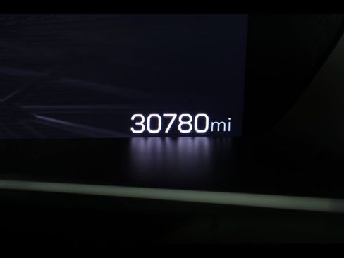 Used 2023 GMC Canyon Denali image 30