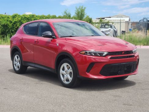 New 2025 Dodge Hornet GT w/ Cold Weather Group image 3