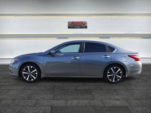 Used 2016 Nissan Altima 2.5 SR FWD image 1