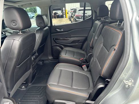 Used 2023 GMC Acadia AT4 w/ Technology Package AWD/4WD image 12