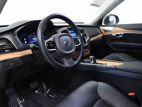 Used 2023 Volvo XC90 B6 Plus image 20