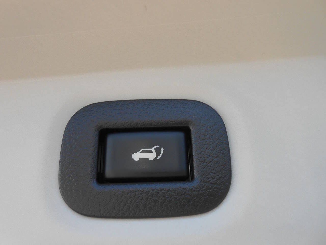 Used 2014 Nissan Rogue SL w/ SL Premium Package AWD/4WD image 23