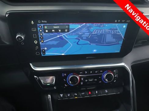 Used 2026 GMC Sierra 2500 Denali w/ Denali Reserve Package AWD/4WD image 5