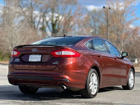Used 2016 Ford Fusion SE w/ Equipment Group 202A image 5