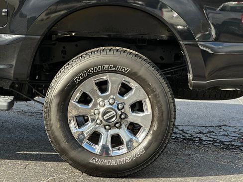 Certified 2019 Ford F250 Lariat w/ Lariat Ultimate Package image 27