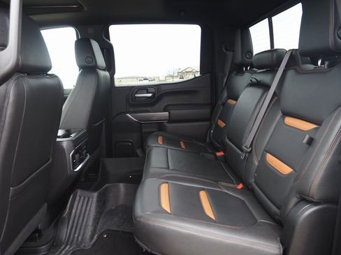 Used 2021 GMC Sierra 1500 AT4 w/ AT4 Premium Package image 7