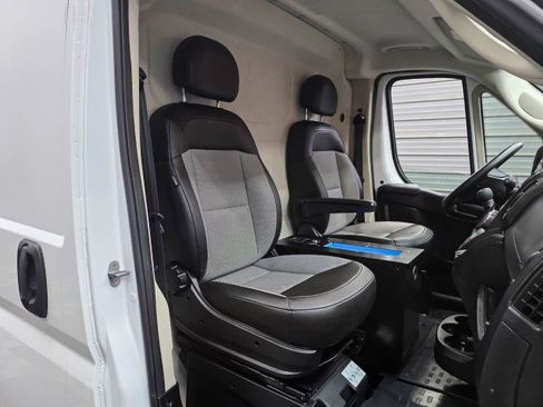 Used 2021 RAM ProMaster 2500 FWD image 18