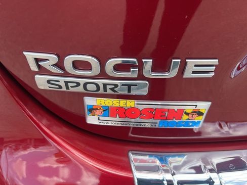 Certified 2021 Nissan Rogue Sport SV image 33