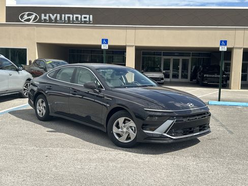 New 2026 Hyundai Sonata SE FWD image 1