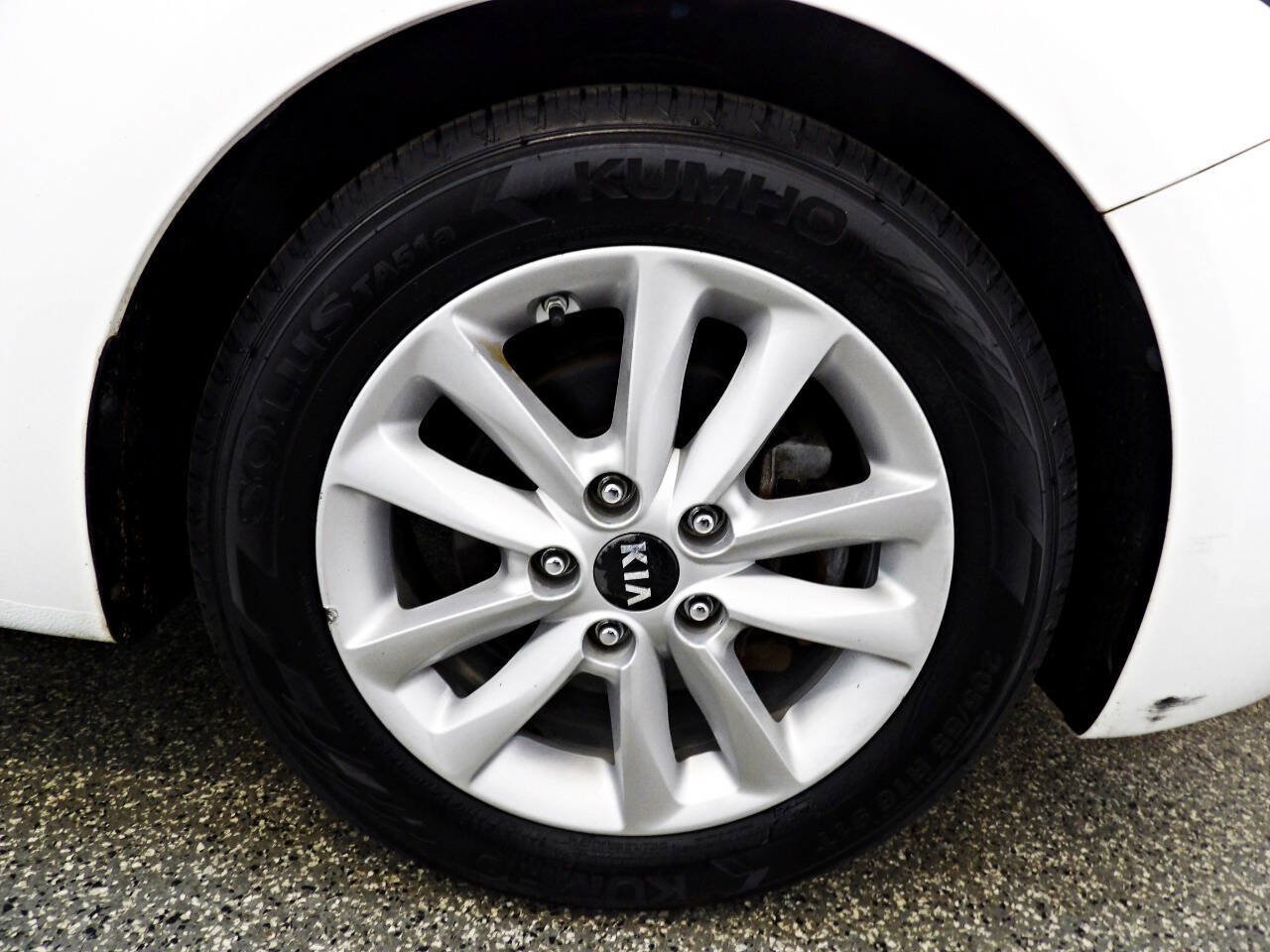Used 2017 Kia Forte S FWD image 21