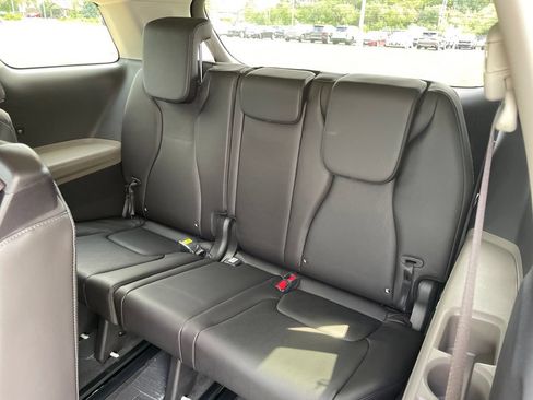 New 2027 Kia Carnival FWD image 13