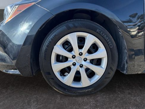 Used 2021 Toyota Corolla LE w/ Carpet Mat Package (TMS) image 9