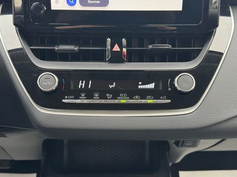 Certified 2024 Toyota Corolla LE image 38