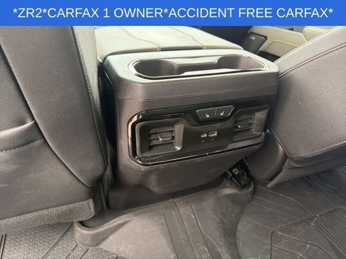 Used 2024 Chevrolet Silverado 1500 ZR2 image 25