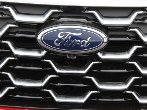 New 2026 Ford Explorer Platinum AWD/4WD image 12