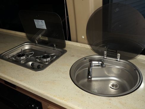 Used 2015 Mercedes-Benz Sprinter 3500 image 28