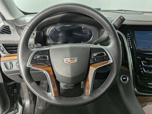 Used 2017 Cadillac Escalade Premium Luxury image 21