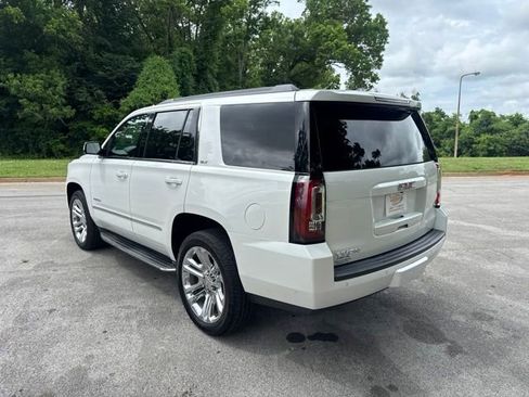 Used 2017 GMC Yukon SLT w/ Premium Edition AWD/4WD image 5