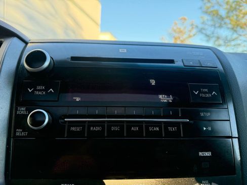 Used 2010 Toyota Sequoia Limited AWD/4WD image 37