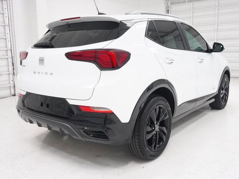 Used 2025 Buick Encore GX Sport Touring w/ Comfort Package image 5