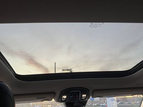 Used 2023 Jeep Grand Cherokee L Limited image 12