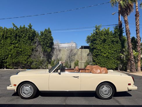 Used 1990 Bentley Continental RWD image 18