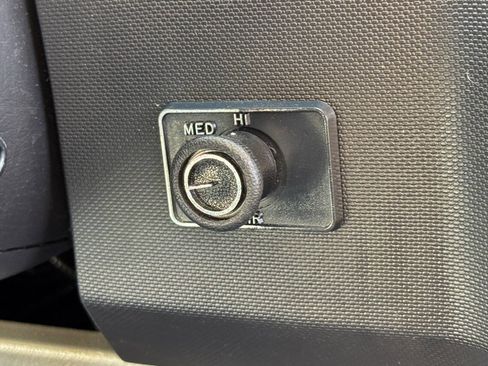 Used 2011 Ford E-350 and Econoline 350 Extended Super Duty w/ PWR Group image 22