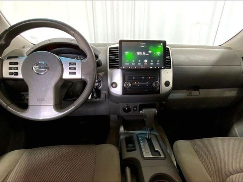 Used 2013 Nissan Frontier SV AWD/4WD image 15