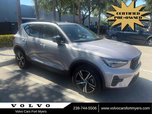 Certified 2026 Volvo XC40 B4 Plus FWD image 1