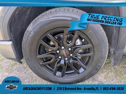 Used 2022 GMC Sierra 1500 Elevation w/ Preferred Package RWD image 11