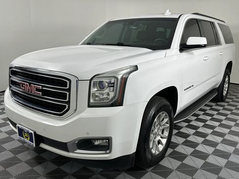 Used 2017 GMC Yukon XL SLT image 6