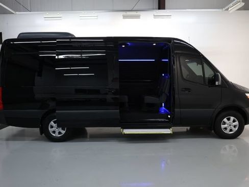 Used 2022 Mercedes-Benz Sprinter 2500 image 50