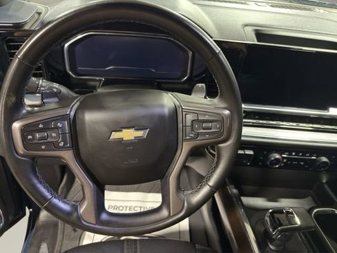 Used 2024 Chevrolet Silverado 1500 High Country w/ High Country Premium Package AWD/4WD image 40