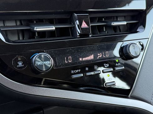 Used 2023 Toyota Camry XLE w/ Navigation Package image 17