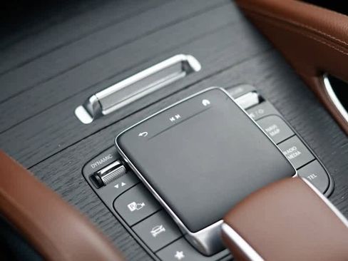 Used 2024 Mercedes-Benz GLE 350 4MATIC w/ Driver Assistance Package image 37