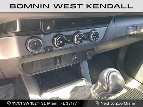Used 2017 Toyota Tacoma SR image 22