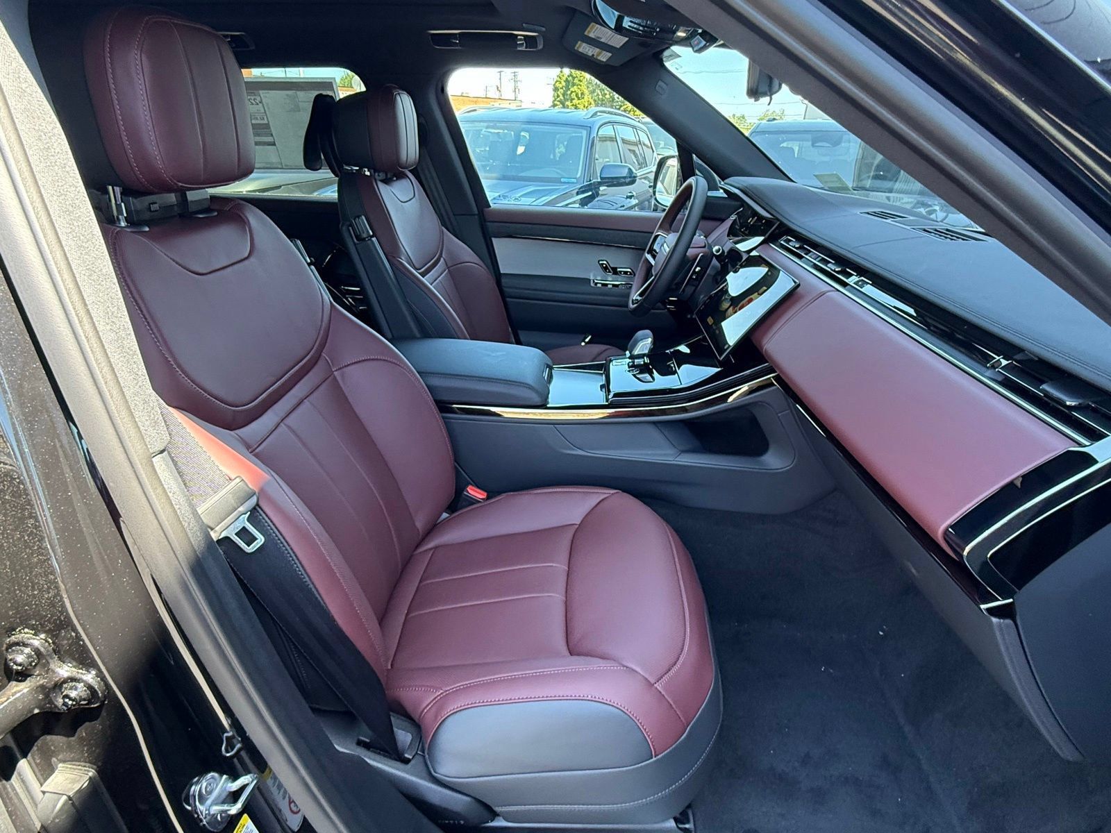 New 2026 Land Rover Range Rover Sport Dynamic SE AWD/4WD image 18