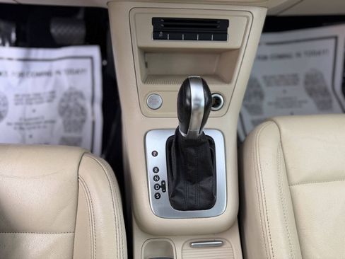 Used 2013 Volkswagen Tiguan SE FWD image 12