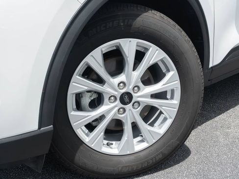 Used 2024 Ford Escape Active FWD image 2