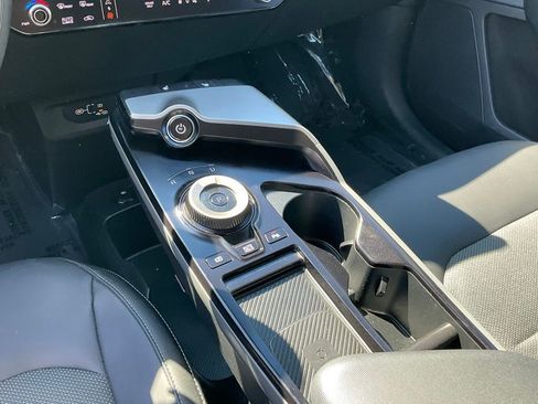 Used 2025 Kia EV6 Light image 43