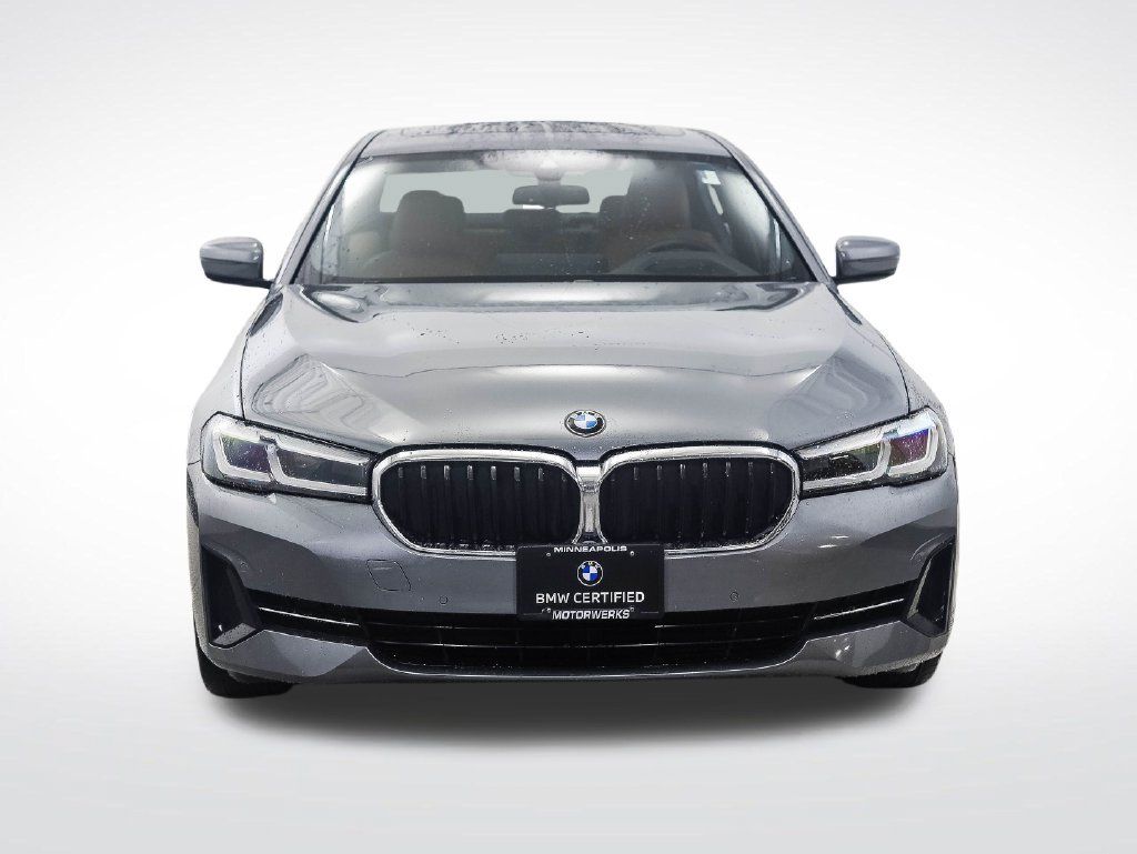 Certified 2023 BMW 530i xDrive w/ Premium Package AWD/4WD image 8