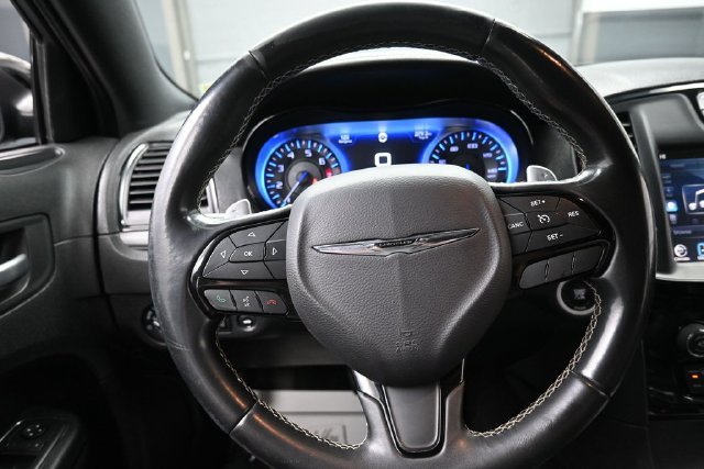Used 2016 Chrysler 300 S AWD/4WD image 8