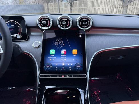 Used 2025 Mercedes-Benz C 300 4MATIC Sedan image 13